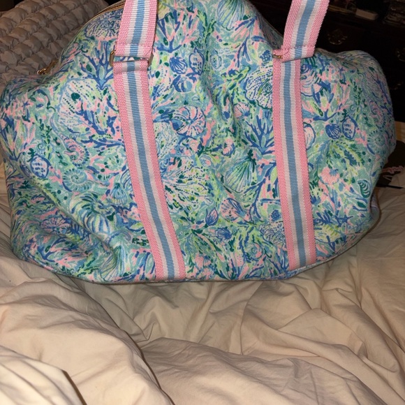 Lilly Pulitzer Blue and Pink Duffle Bag - Picture 6 of 6